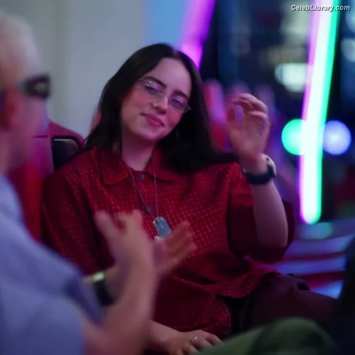 Billie Eilish photo 18 of 1846