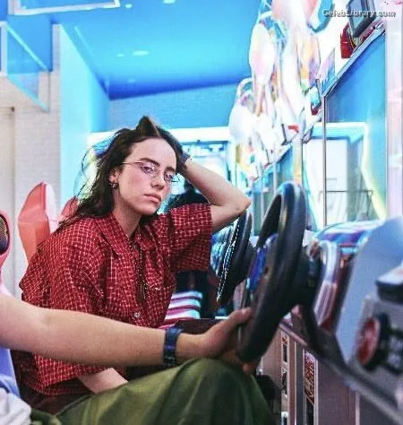 Billie Eilish photo 21 of 1846