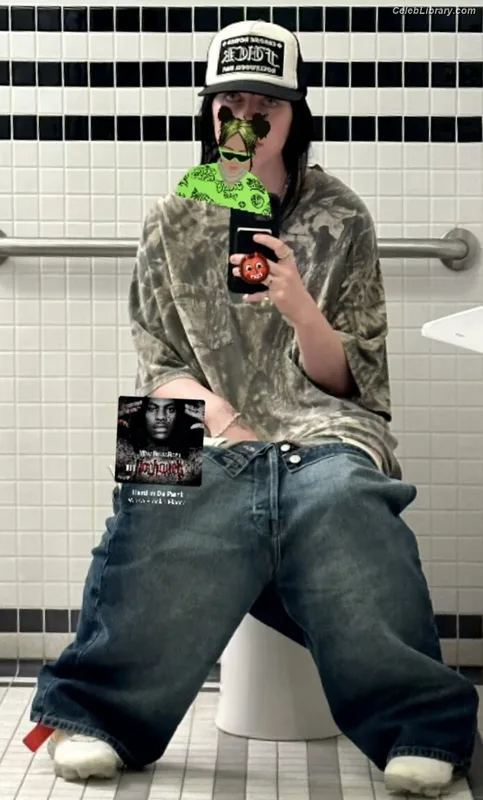 Billie Eilish photo 11 of 1846