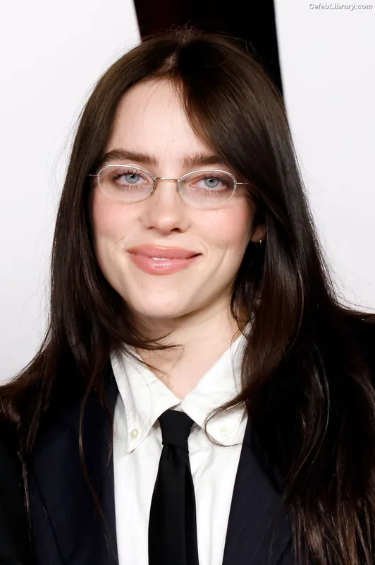 Billie Eilish photo 16 of 1846
