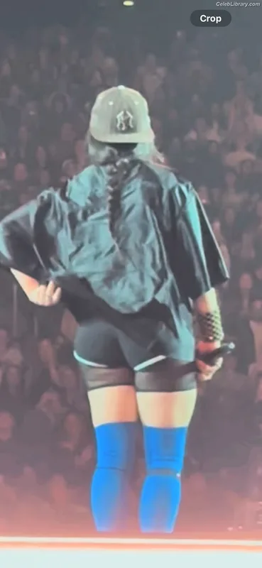 Billie Eilish photo 18 of 1846