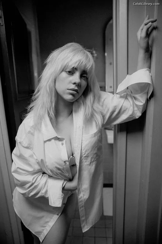Billie Eilish photo 7 of 1846