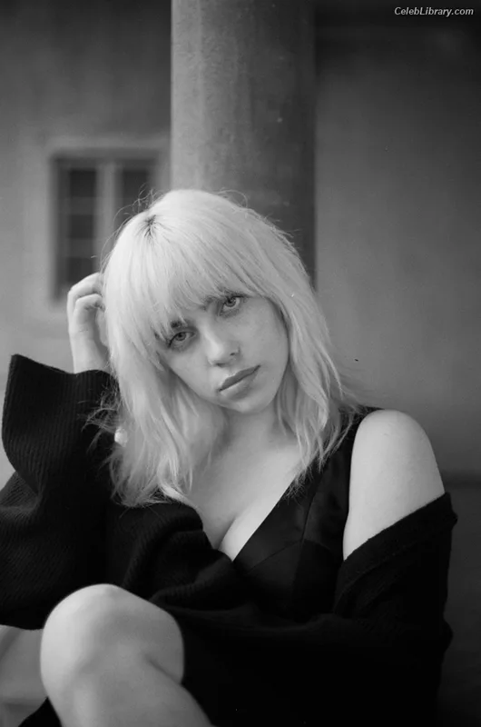 Billie Eilish photo 12 of 1846