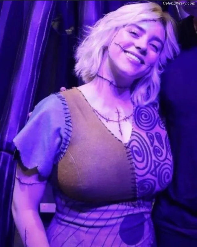 Billie Eilish photo 4 of 1846