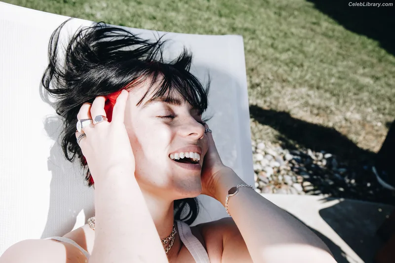 Billie Eilish photo 19 of 1846
