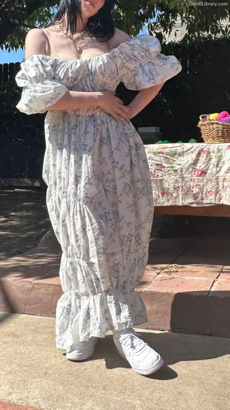 Billie Eilish photo 1 of 1846