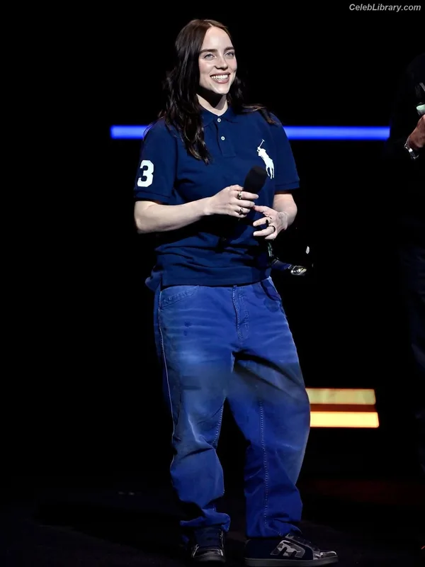 Billie Eilish photo 7 of 1846