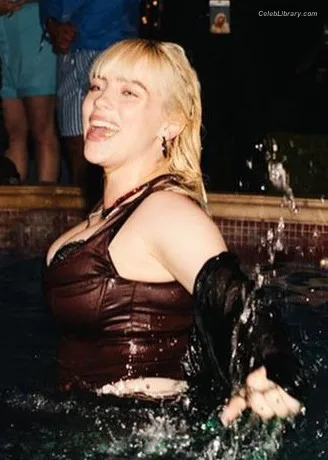 Billie Eilish photo 18 of 1846