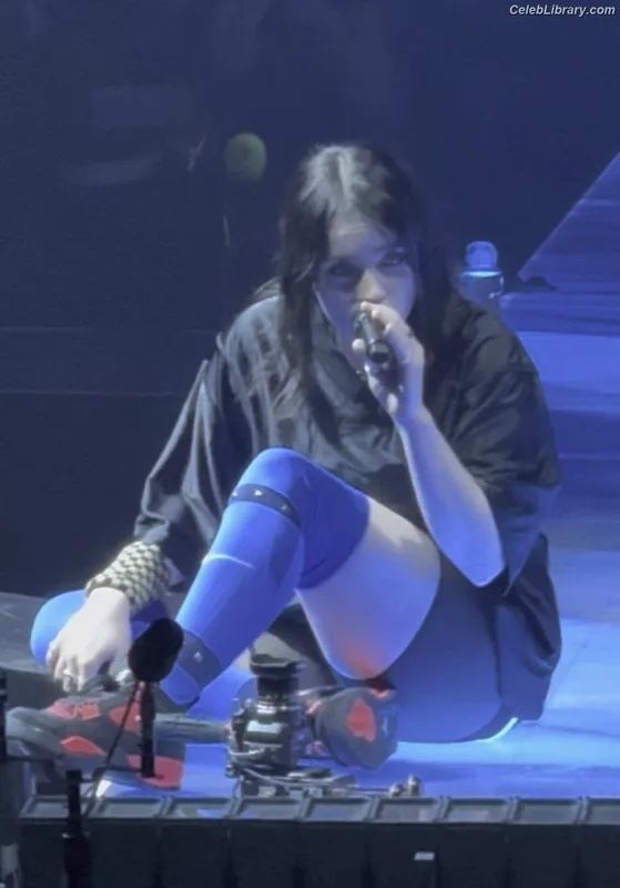 Billie Eilish photo 6 of 1846