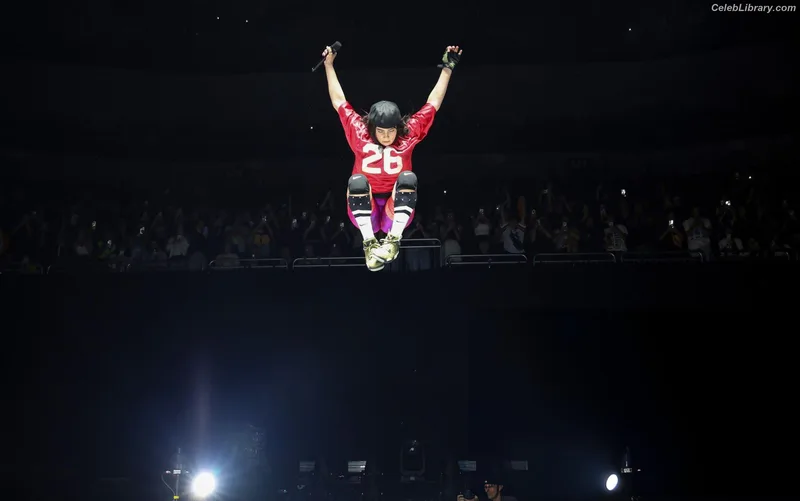 Billie Eilish photo 8 of 1846