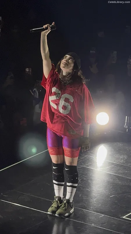 Billie Eilish photo 11 of 1846