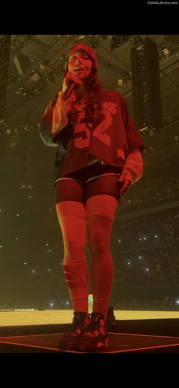 Billie Eilish photo 15 of 1846