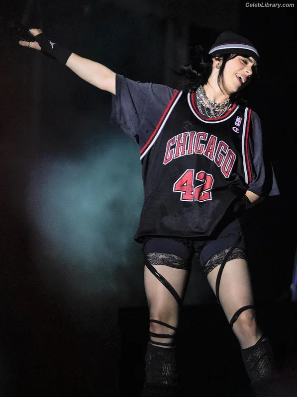 Billie Eilish photo 18 of 1846