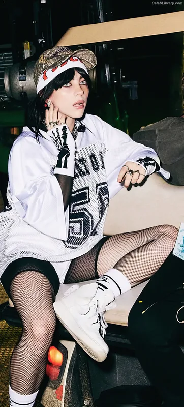 Billie Eilish photo 21 of 1846