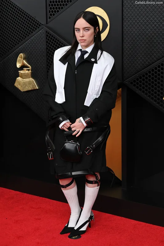 Billie Eilish photo 2 of 1846