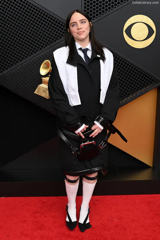 Billie Eilish photo 4 of 1846