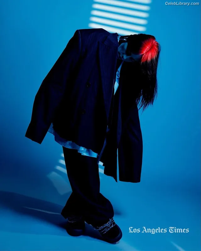 Billie Eilish photo 17 of 1846