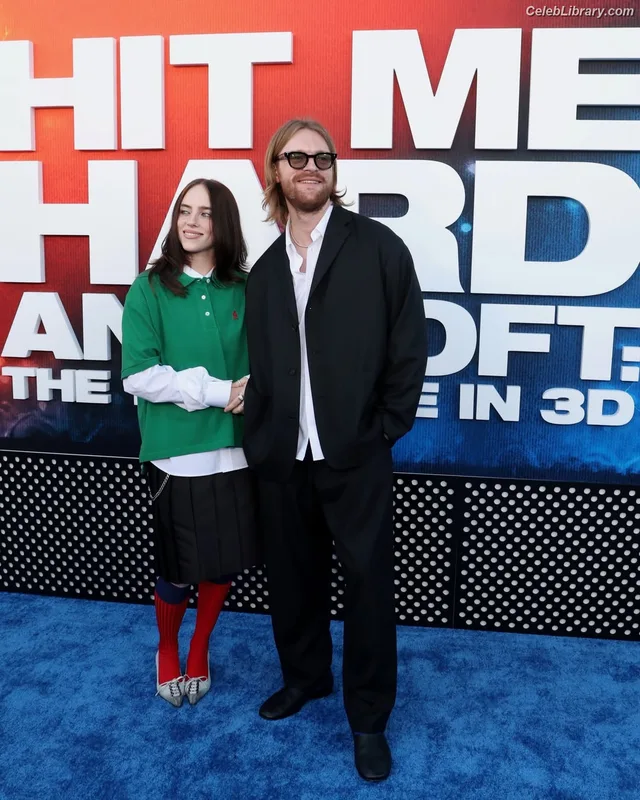 Billie Eilish photo 2 of 1846