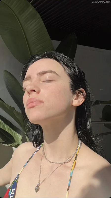 Billie Eilish photo 12 of 1846