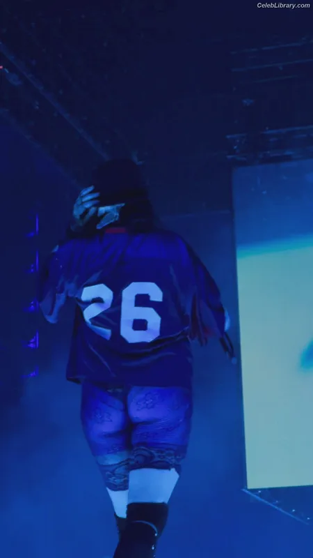 Billie Eilish photo 5 of 1846