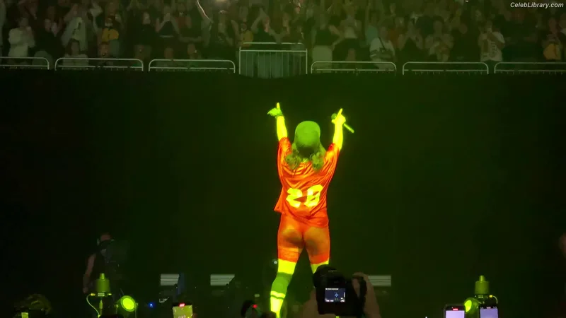 Billie Eilish photo 19 of 1846