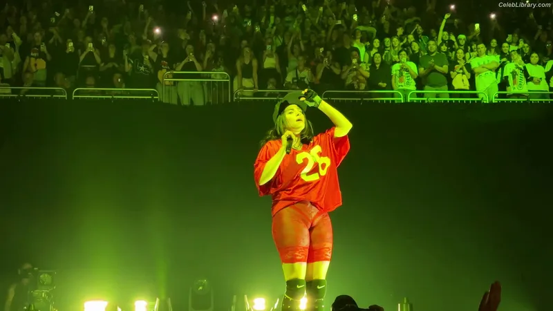 Billie Eilish photo 3 of 1846