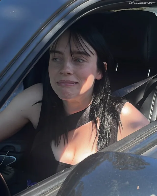 Billie Eilish photo 10 of 1846