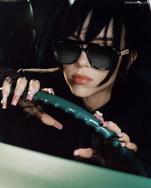 Billie Eilish photo 18 of 1846