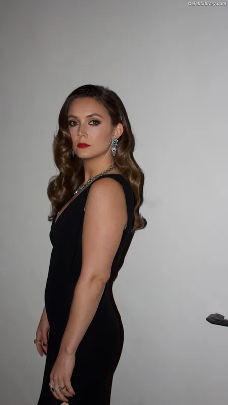 Billie Lourd photo 2 of 60