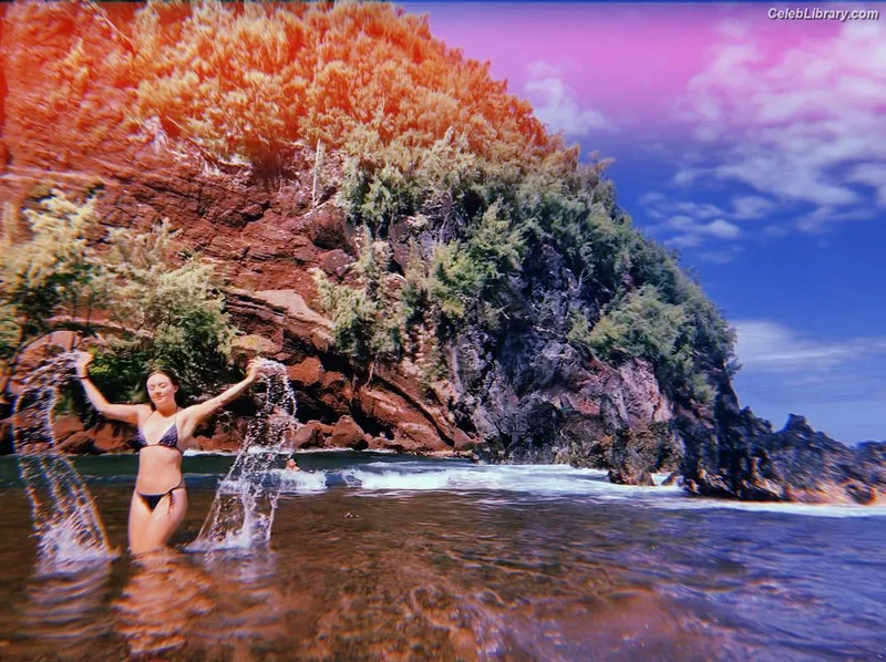Billie Lourd photo 7 of 60