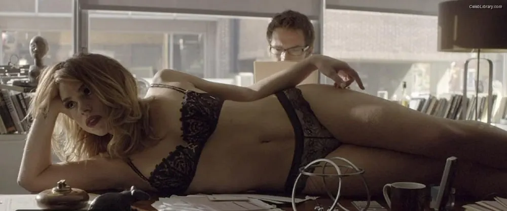 Billie Piper photo 5 of 620