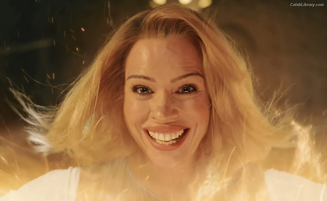 Billie Piper photo 8 of 620