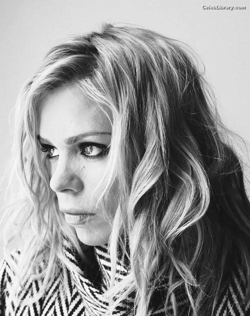 Billie Piper photo 1 of 621