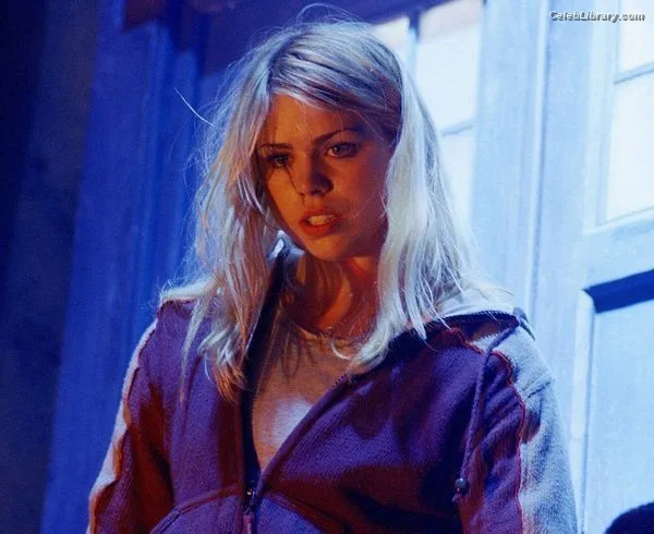 Billie Piper photo 1 of 621