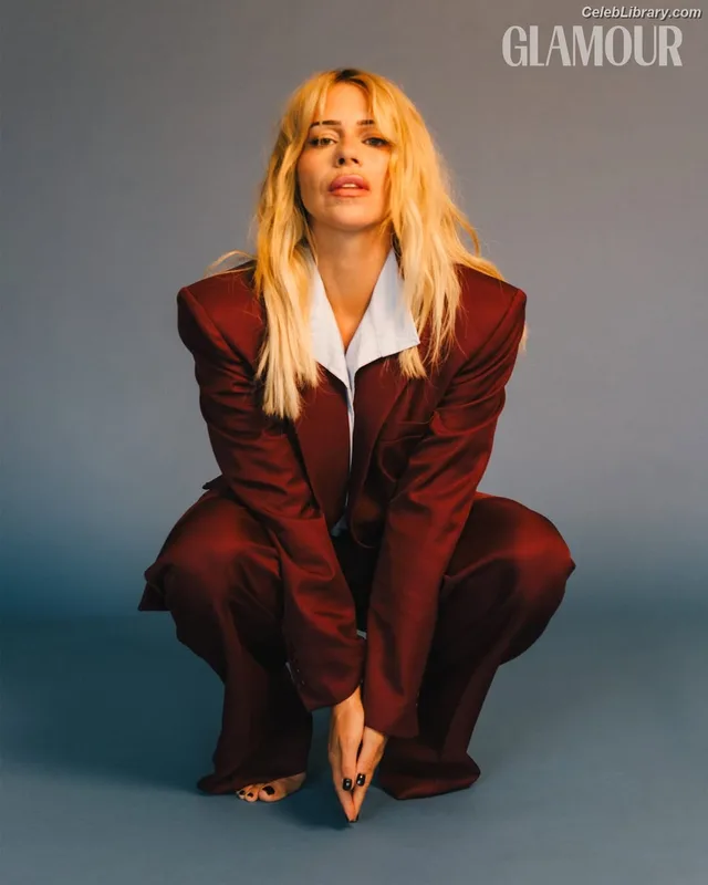 Billie Piper photo 14 of 621