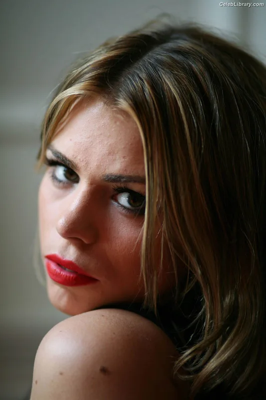 Billie Piper photo 13 of 621
