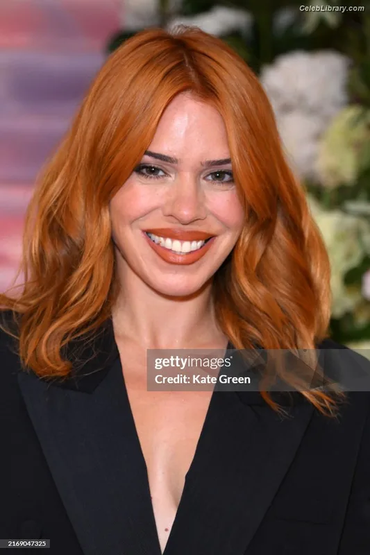 Billie Piper photo 9 of 621