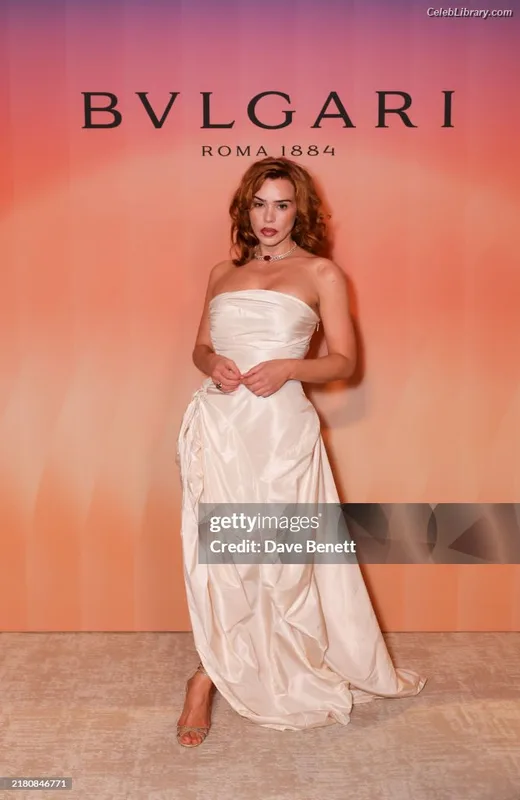 Billie Piper photo 20 of 621