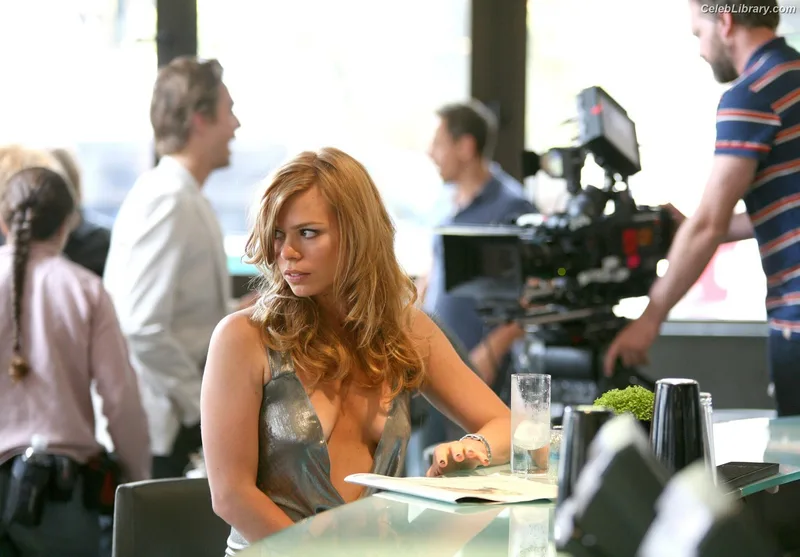 Billie Piper photo 2 of 621