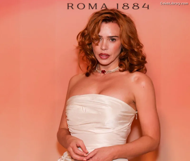 Billie Piper photo 5 of 621