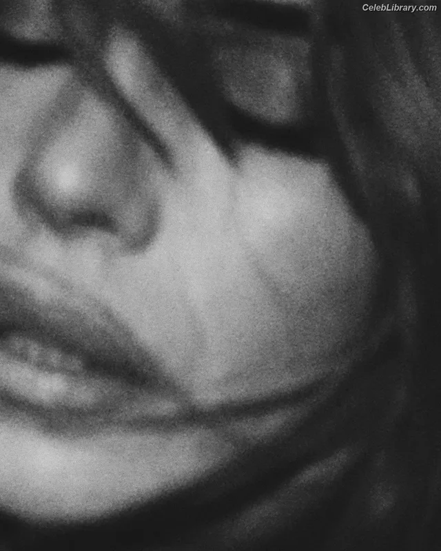 Billie Piper photo 13 of 621