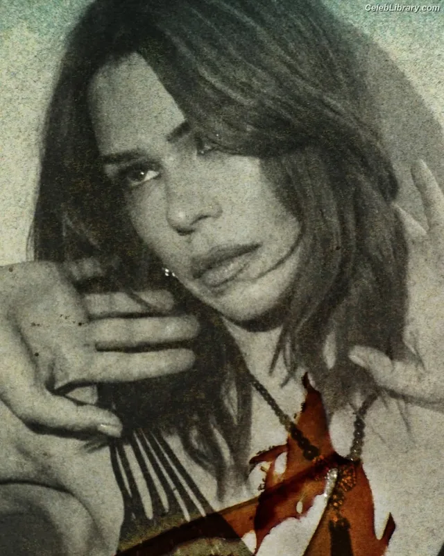 Billie Piper photo 14 of 621