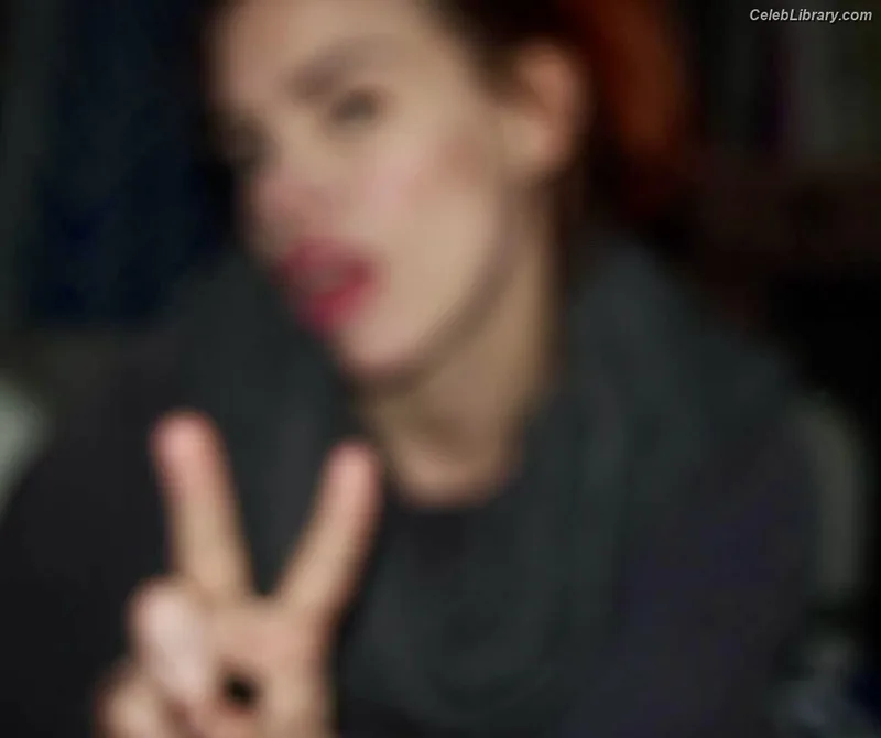Billie Piper photo 15 of 621