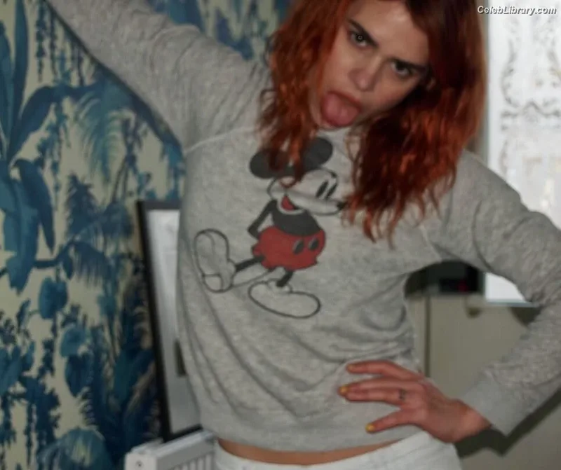 Billie Piper photo 16 of 621