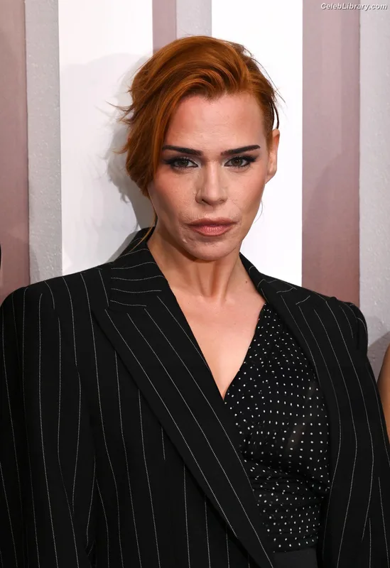Billie Piper photo 17 of 621