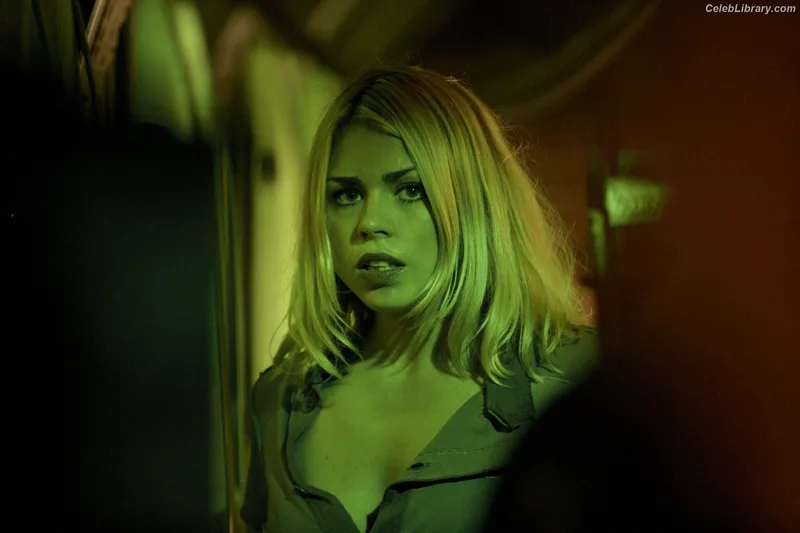 Billie Piper photo 6 of 621