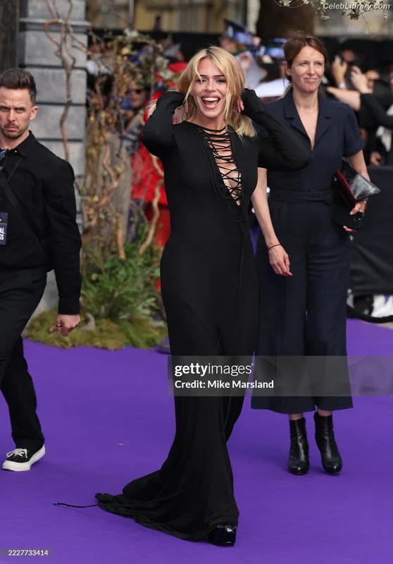Billie Piper photo 22 of 621