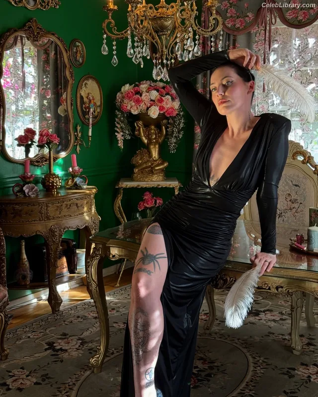 Bishop Briggs photo 17 of 53