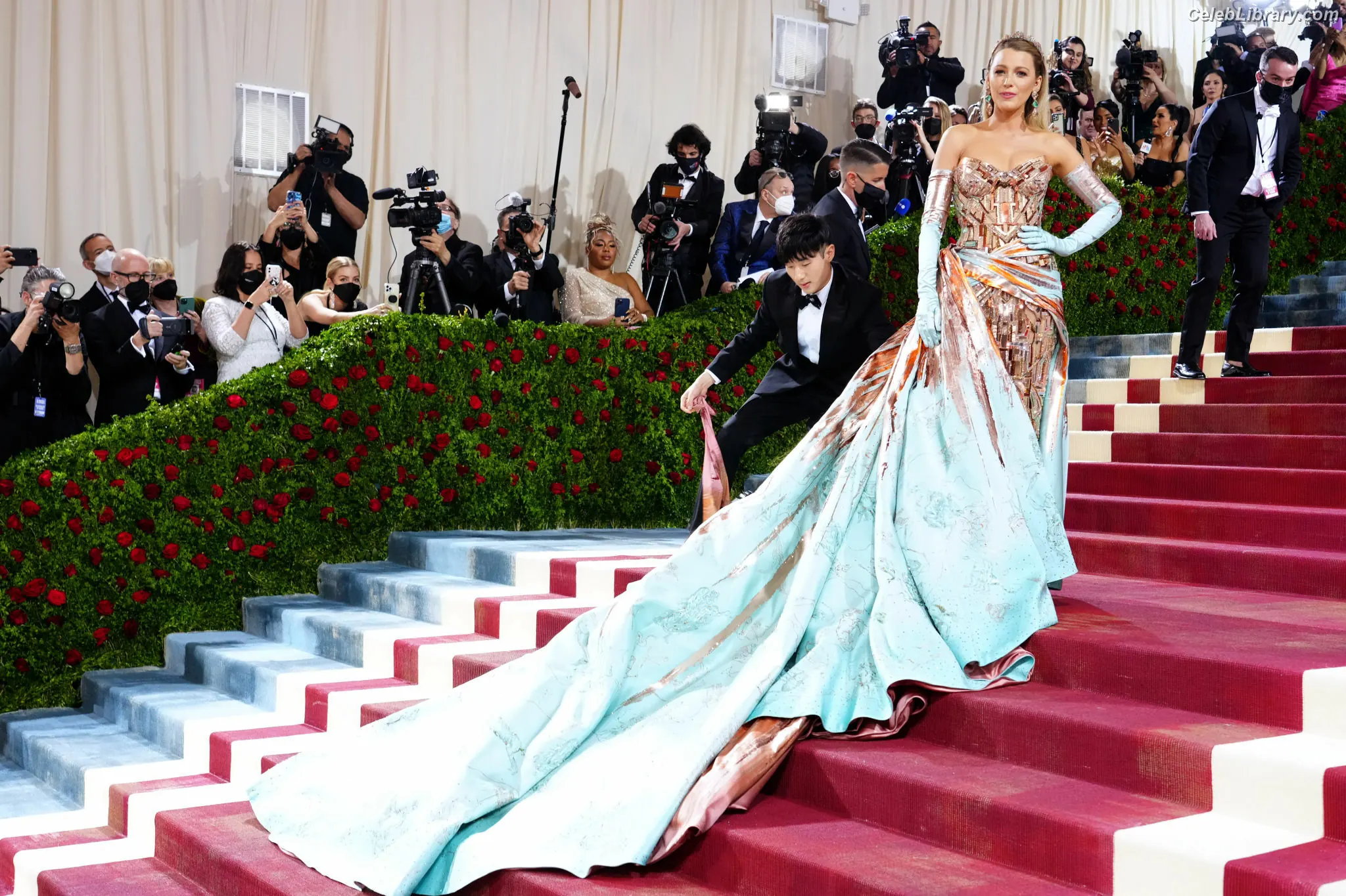 Blake Lively photo 11 of 960