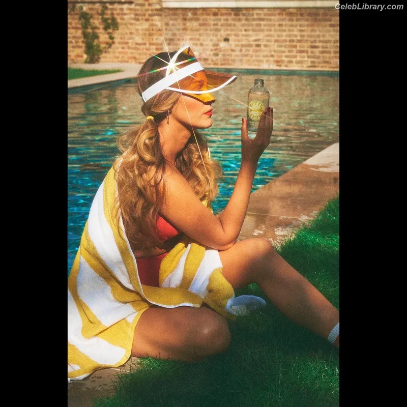 Blake Lively photo 8 of 964